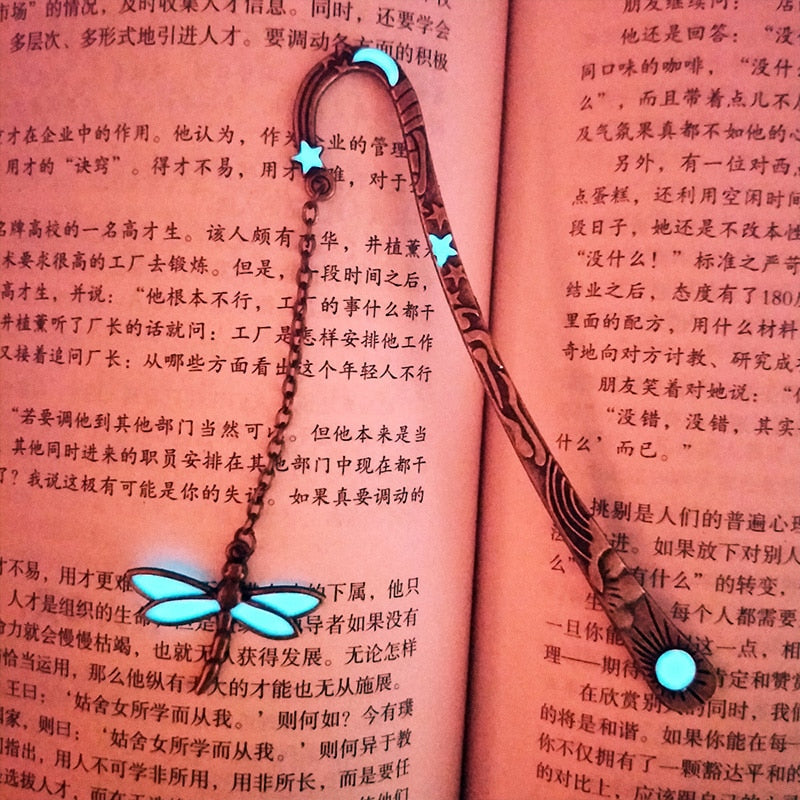 Retro Metal Bookmarks Luminous Feather Book Marks with Owl Dragonflies Butterflies Vintage Beautiful Gift for Teachers Students